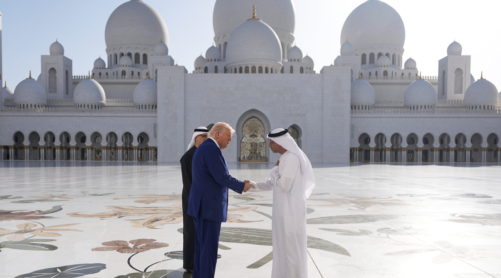 President Trump & HH Sheikh Khaled bin Mohamed bin Zayed Al Nahyan visit the Sheikh Zayed Grand Mosque in Abu Dhabi