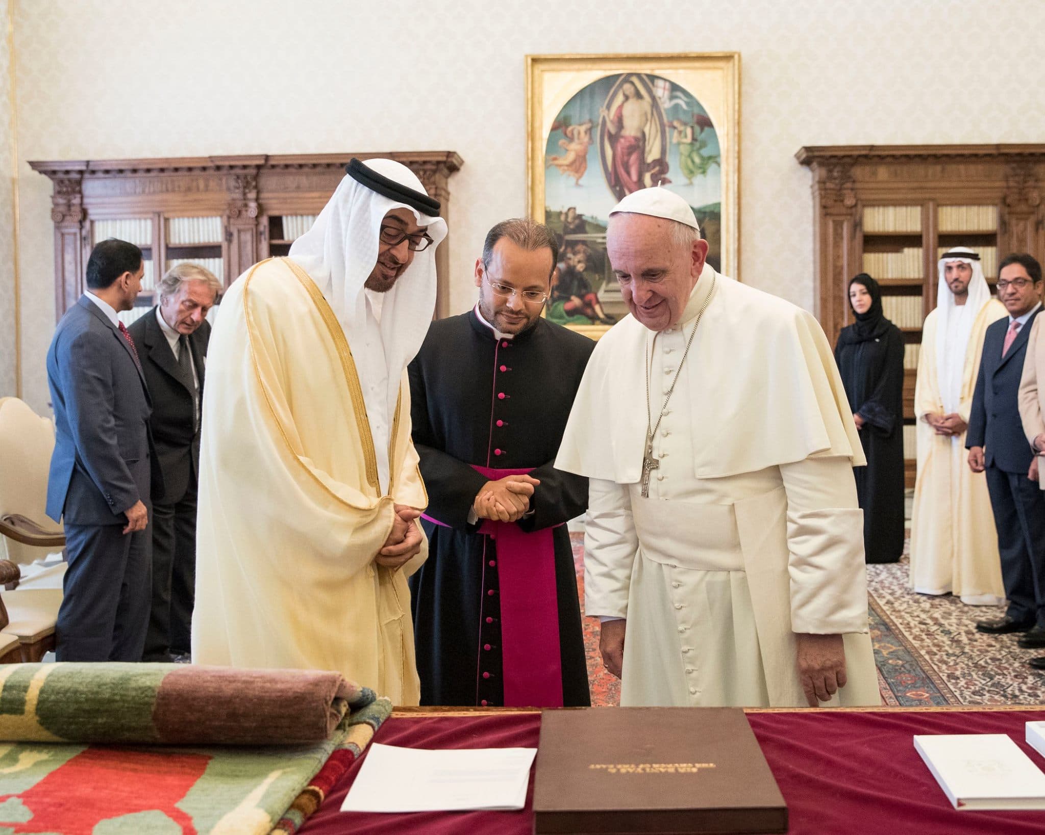 His Highness Sheikh Mohamed bin Zayed Al Nahyan, Crown Prince of Abu Dhabi and Deputy Supreme Commander of the United Arab Emirates Armed Forces meets with Pope Francis at the Vatican, discussing shared goals of tolerance, peace and co-existence.   VATICAN CITY, VATICAN - September 15, 2016