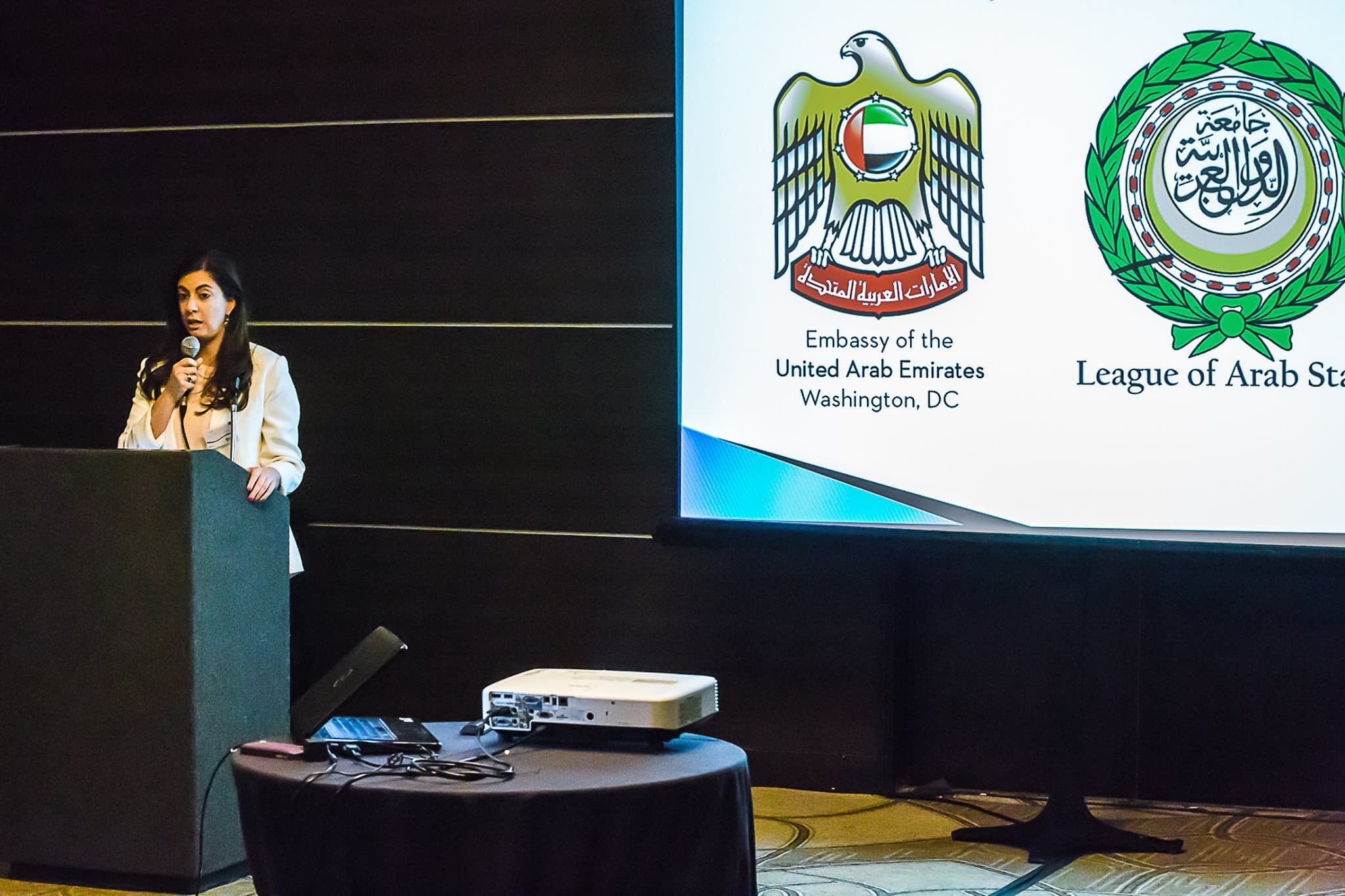 On the sidelines of the 2016 Global Entrepreneurship Summit at Stanford University, the UAE Embassy in Washington, DC, lead by Senior Advisor to Ambassador Yousef Al Otaiba, Ruba Al Hassan co-sponsored a speed networking event and Iftar, hosted by Middle East & North Africa Consultants Association, the Near Eastern Affairs Bureau of the U.S. Department of State, and the Arab League for entrepreneurs and investors to meet, exchange ideas, opportunities and develop potential partnerships. #UAEUSA #GES2016