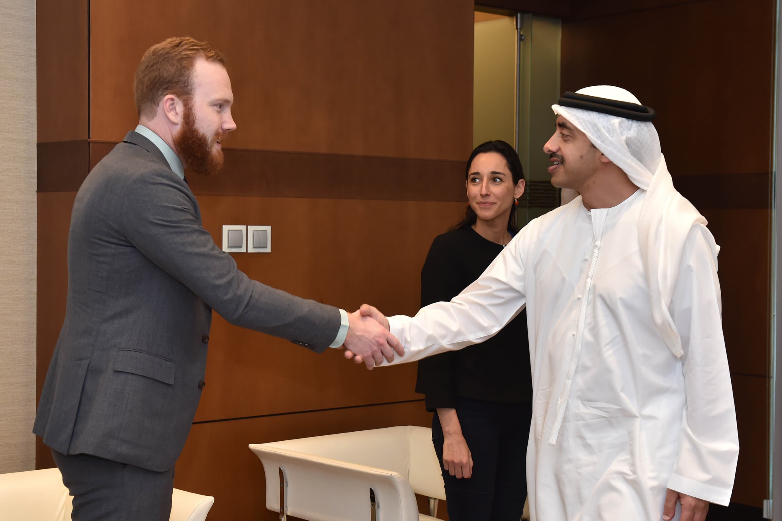 Minister of Foreign Affairs, His Highness Sheikh Abdullah bin Zayed meets with a delegation from the third annual Emirates Leadership Initiative in partnership with Harvard University and UAE government led by Senior Advisor to Ambassador Yousef Al #Otaiba, Ruba Al Hassan discussing #UAE's federal government structure, innovation initiatives and overall performance management systems driving public service delivery excellence.  #Harvard’s Kennedy School Center for Public Leadership and the #MiddleEast Initi