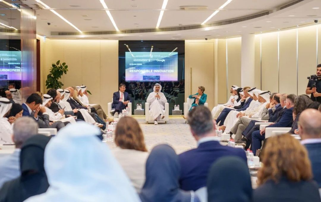 Picture from the event with attendees
