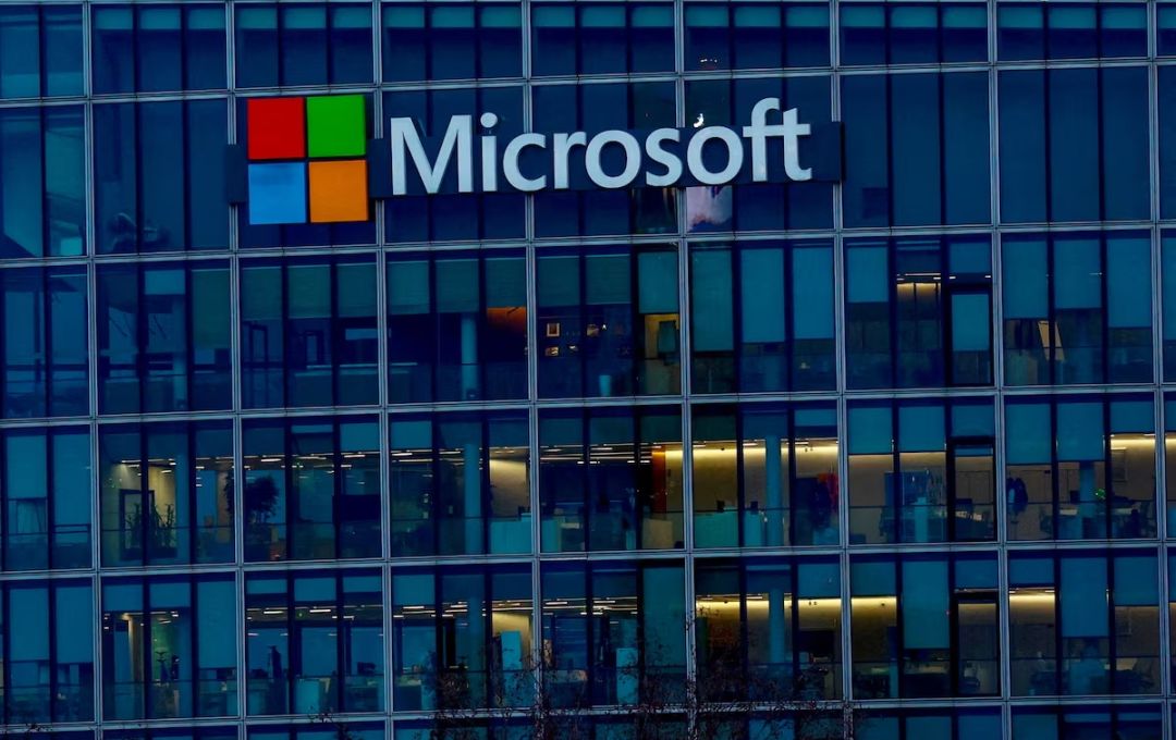  view shows a Microsoft logo at Microsoft offices in Issy-les-Moulineaux near Paris, France, February 9, 2024. REUTERS/Gonzalo Fuentes/File Photo/File Photo