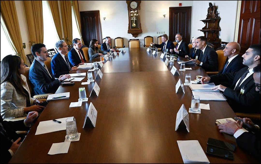 Khaldoon Al Mubarak held meetings with a number of US officials,