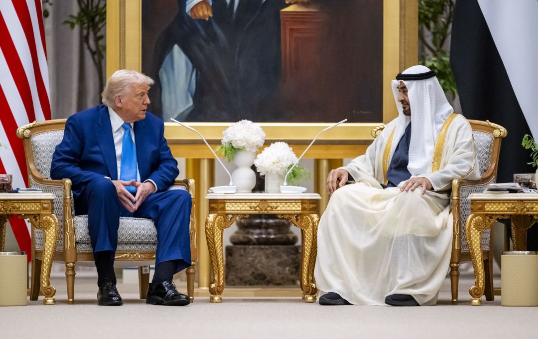 President His Highness Sheikh Mohamed bin Zayed Al Nahyan today held talks with US President Donald Trump 