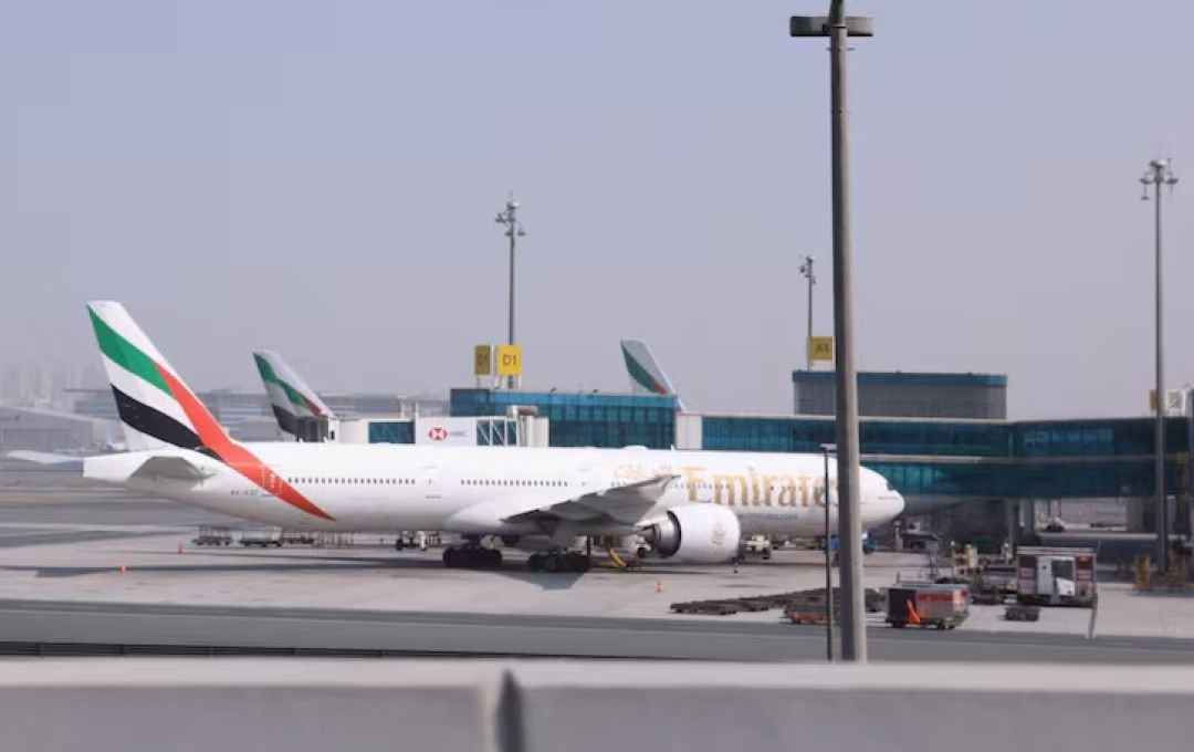 Emirates plane